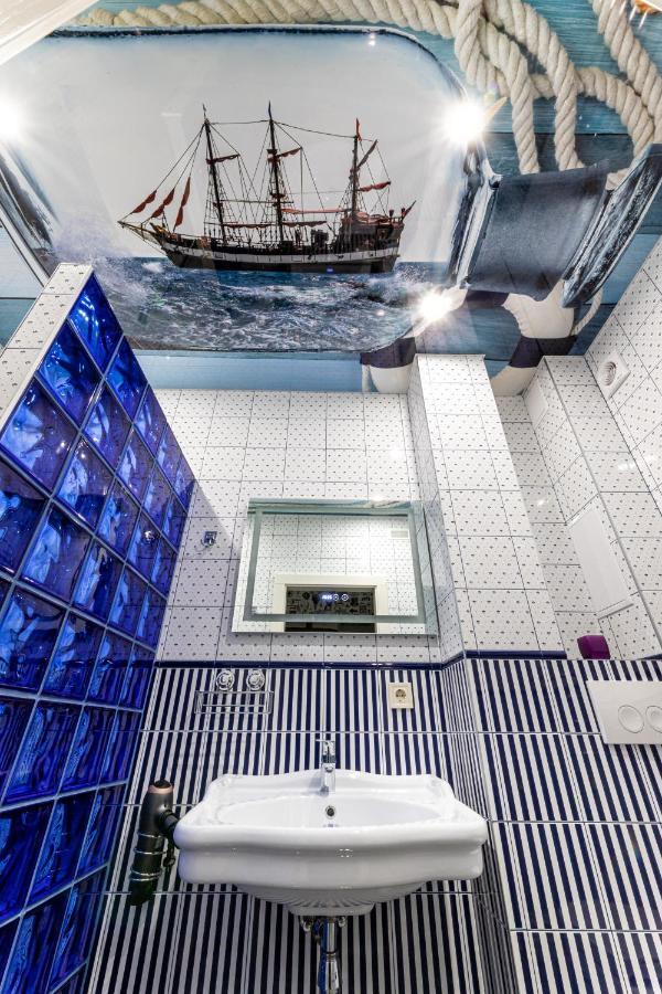 2 - Bedroom Apartments Galicia リヴィウ エクステリア 写真